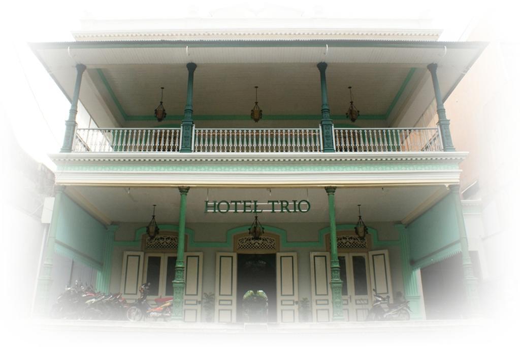 Hotel Trio Surakarta  Exterior photo
